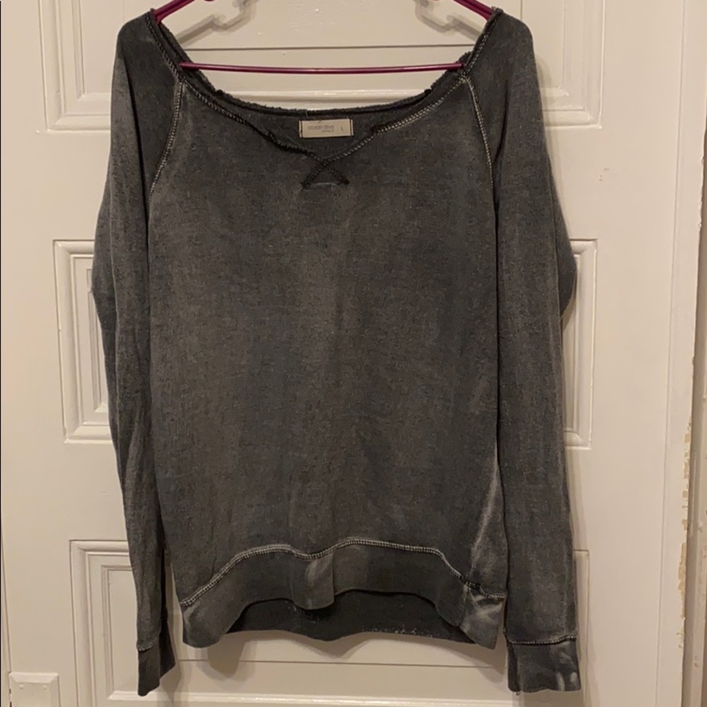 Gray wide neck wearer